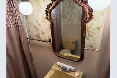 823 N Ellis Street, Giddings, TX 78942 - Photo 10