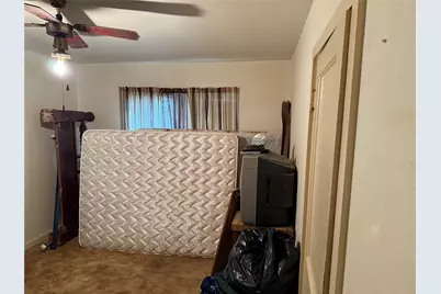 823 N Ellis Street, Giddings, TX 78942 - Photo 26