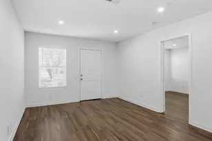 108 Irene St, Elgin, TX 78621 - Photo 2