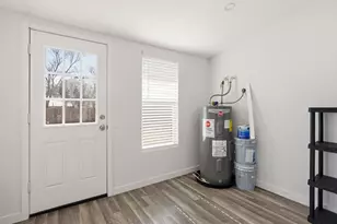 108 Irene St, Elgin, TX 78621 - Photo 20