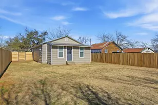108 Irene St, Elgin, TX 78621 - Photo 26