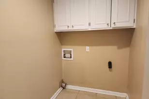 807 Country Club Rd, Georgetown, TX 78628 - Photo 12