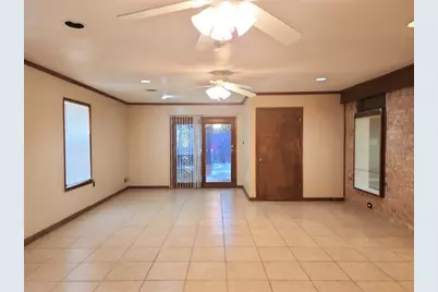 807 Country Club Road, Georgetown, TX 78628 - Photo 14