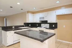 807 Country Club Rd, Georgetown, TX 78628 - Photo 10