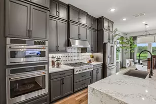 325 Ridgeway Ln, Georgetown, TX 78628 - Photo 12