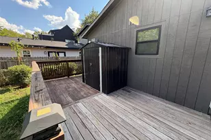 1709 Deloney St, Austin, TX 78721 - Photo 14