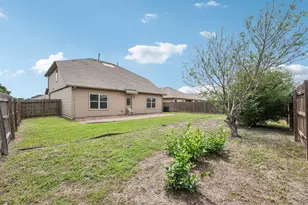 223 Camellia Dr, Hutto, TX 78634 - Photo 26