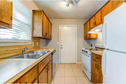 907 Taulbee Lane #A, Austin, TX 78757 - Photo 8