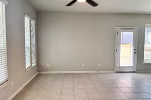 137 Rustic Glen Dr, San Marcos, TX 78666 - Photo 2