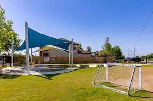 561 Greatest Gift Wy, Jarrell, TX 76537 - Photo 30