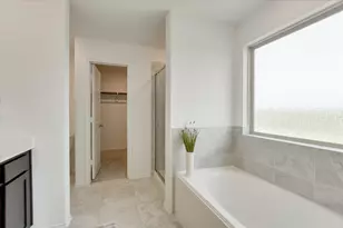 561 Greatest Gift Wy, Jarrell, TX 76537 - Photo 16