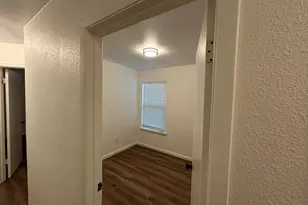 1118 Brookswood Ave E, Austin, TX 78721 - Photo 6