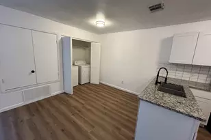 1118 Brookswood Ave E, Austin, TX 78721 - Photo 2