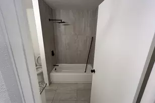 1118 Brookswood Ave E, Austin, TX 78721 - Photo 14