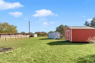 1415 Bee Ln, Tow, TX 78672 - Photo 38