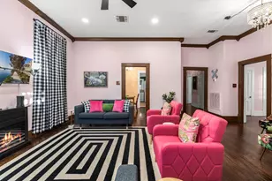 200 Gresham St, Smithville, TX 78957 - Photo 8