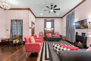 200 Gresham St, Smithville, TX 78957 - Photo 4