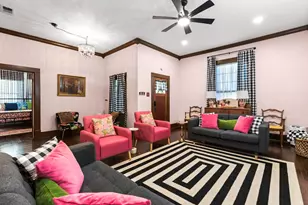 200 Gresham St, Smithville, TX 78957 - Photo 6