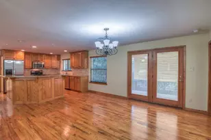 420 7th St, Marble Falls, TX 78654 - Photo 6