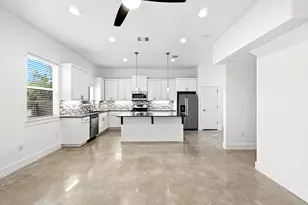 6213 Felix Ave, Austin, TX 78741 - Photo 6