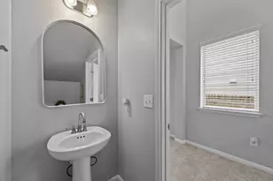 230 Eagle Brook Ln, Buda, TX 78610 - Photo 10