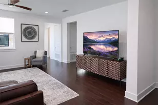 4004 Diligence Dr, Austin, TX 78731 - Photo 10