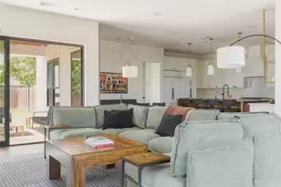 705 W 10th St, Georgetown, TX 78626 - Photo 14