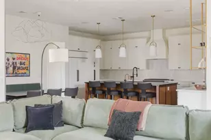 705 W 10th St, Georgetown, TX 78626 - Photo 16
