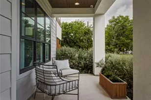 705 W 10th St, Georgetown, TX 78626 - Photo 8