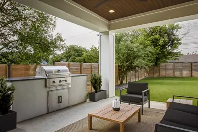 705 W 10th Street, Georgetown, TX 78626 - Photo 6