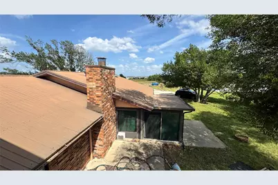 18007 Fm 1100, Elgin, TX 78621 - Photo 16