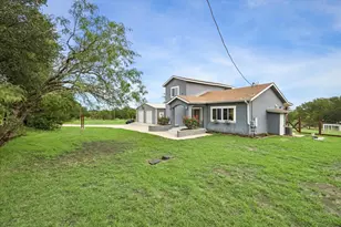 730 Spoke Hollow Rd, Lockhart, TX 78644 - Photo 2