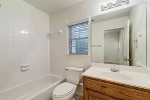 106 E 46th St, Austin, TX 78751 - Photo 16