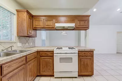106 E 46th Street #B, Austin, TX 78751 - Photo 6