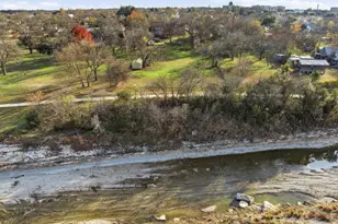 111 E 2nd St, Georgetown, TX 78626 - Photo 36