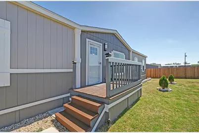 117 Castellana Way, Elgin, TX 78621 - Photo 4