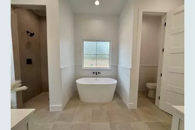 1353 Red Town Road #B, Elgin, TX 78621 - Photo 14