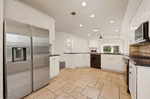 8113 Campeche Bay Pl, Round Rock, TX 78681 - Photo 6