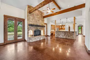 290 Miss Donna Ln, Dripping Springs, TX 78620 - Photo 4