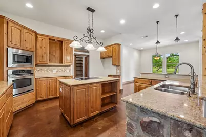 290 Miss Donna Lane, Dripping Springs, TX 78620 - Photo 10