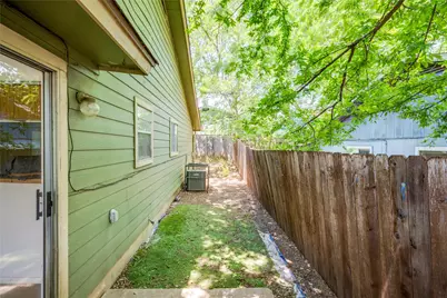 5208 Bogey Court #B, Austin, TX 78744 - Photo 24