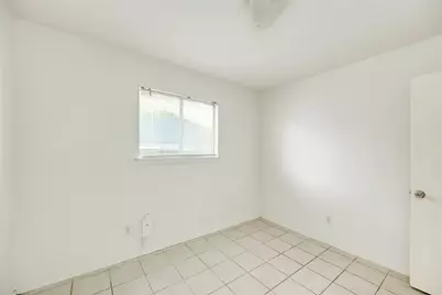 5208 Bogey Court #B, Austin, TX 78744 - Photo 18