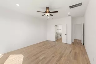 601 Ridge Point Dr, Georgetown, TX 78628 - Photo 12