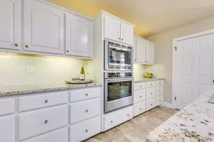 33 Brookmeadow Dr, Wimberley, TX 78676 - Photo 16