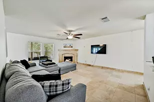 1061 London Ln, Georgetown, TX 78626 - Photo 2