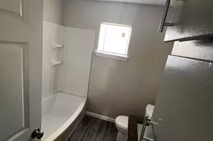 8902 Little Walnut Pkwy, Austin, TX 78758 - Photo 18