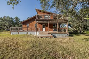 140 Mountain Loop Dr, Johnson City, TX 78636 - Photo 4
