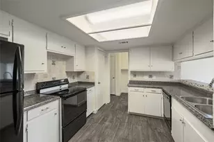 9848 Weir Loop Circle, Austin, TX 78736 - Photo 16