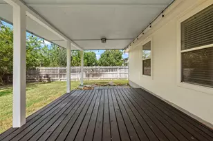 311 Phillips St, Hutto, TX 78634 - Photo 32