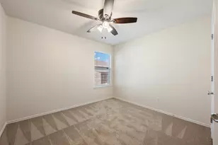 311 Phillips St, Hutto, TX 78634 - Photo 28